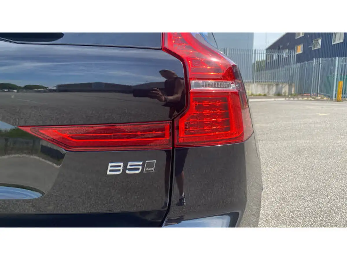 2024-volvo-xc60-20-b5-ultimate-big-44