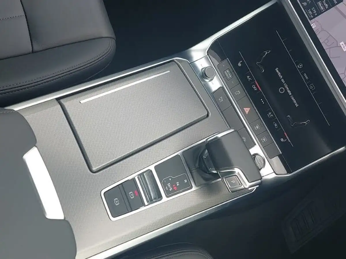2022-audi-a6-saloon-20-40-tfsi-sport-big-10