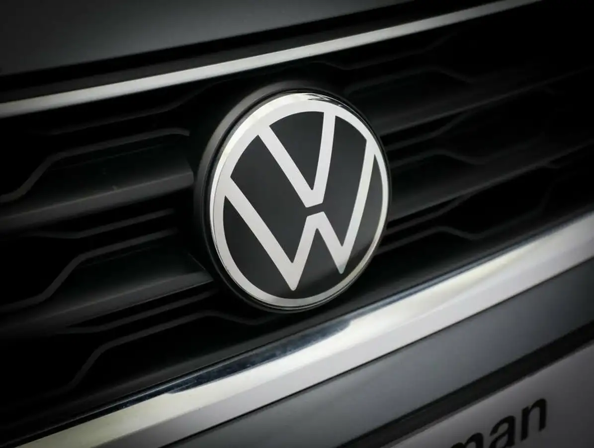 2021-volkswagen-t-roc-10-tsi-active-hatchback-5d-big-11