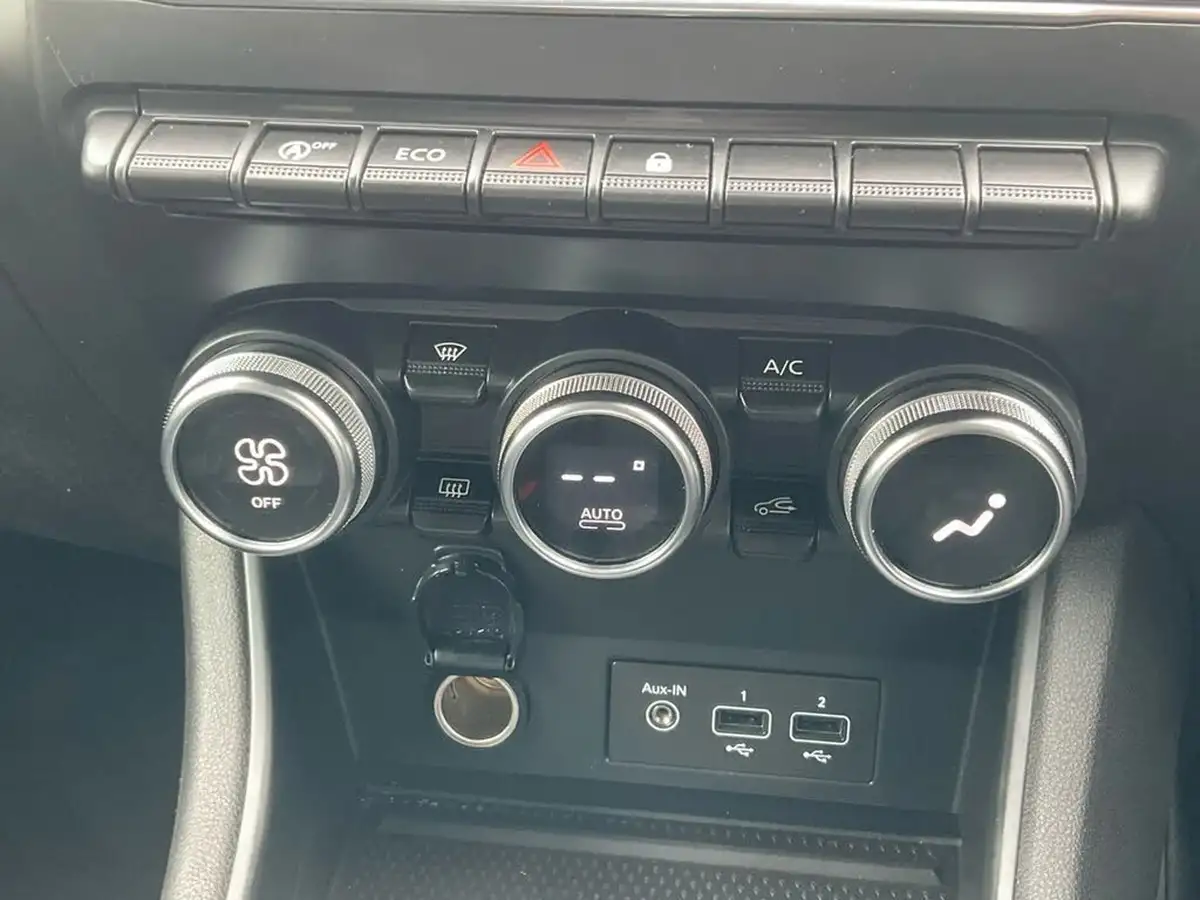 2021-renault-captur-10-tce-iconic-90ps-big-17