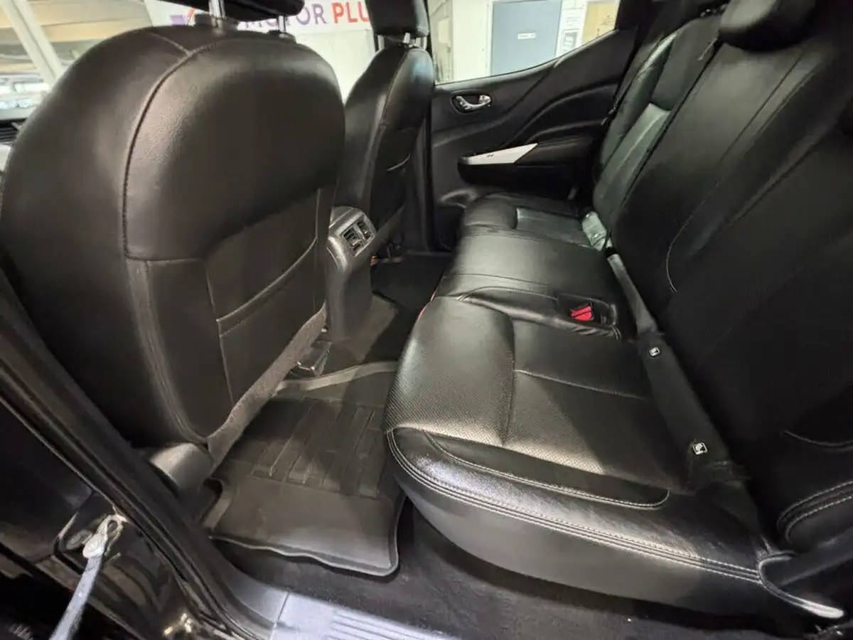 2021-nissan-navara-23dci-tt-tekna-8-navileather-auto-big-11
