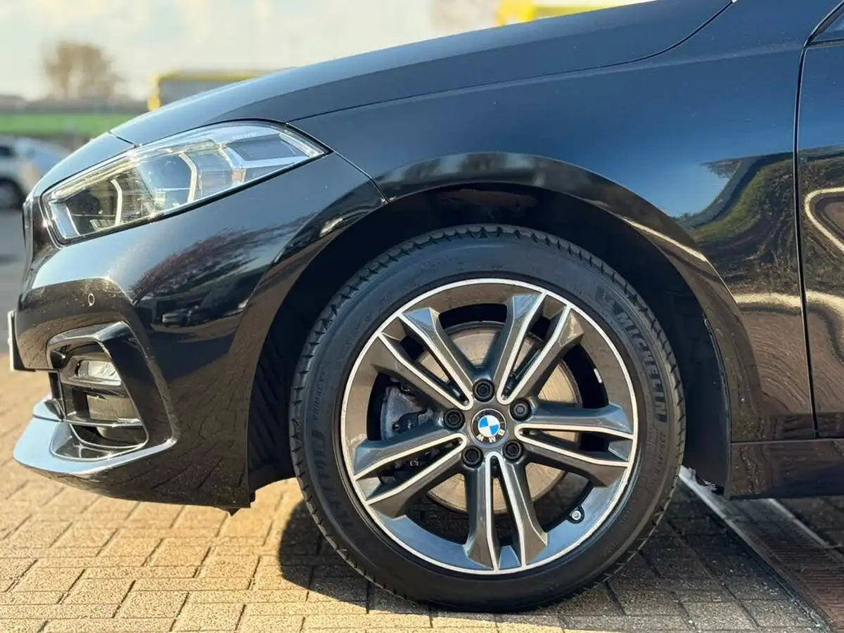 2023-bmw-1-series-15-118i-sport-dct-big-8
