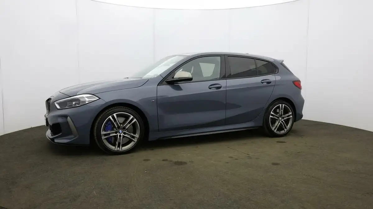 2022-bmw-1-series-20-m135i-xdrive-big-26