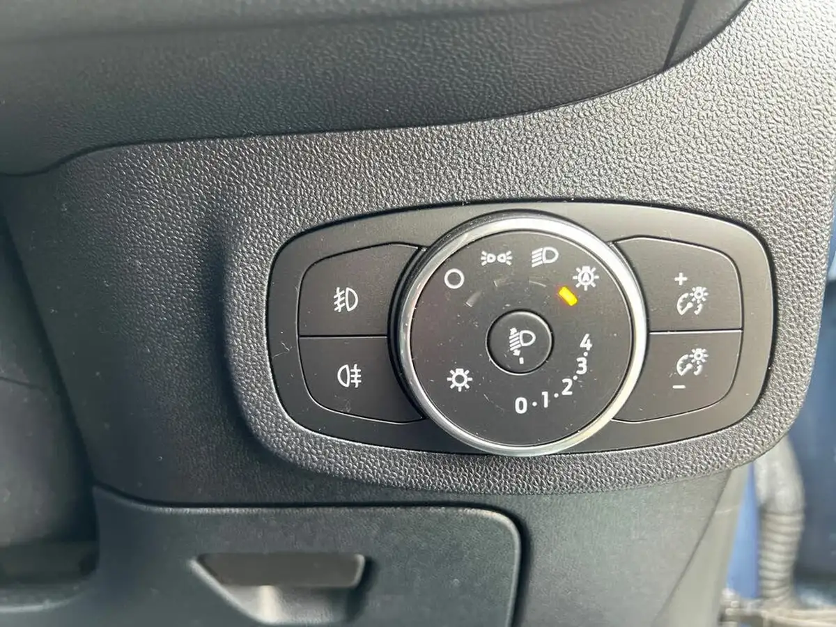 2022-ford-fiesta-10t-titanium-vignale-125ps-hybrid-mhev-powershift-big-22
