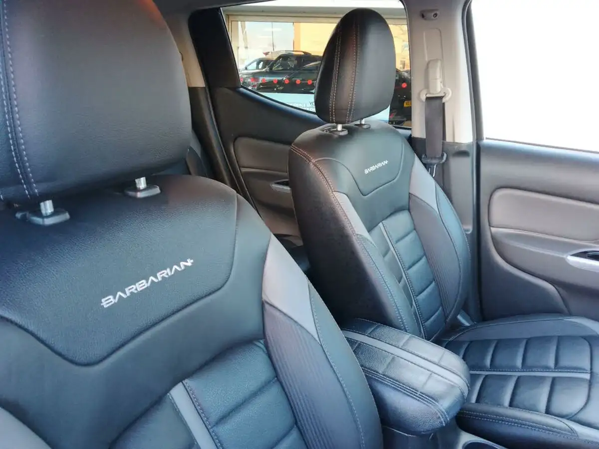 2019-mitsubishi-l200-24di-d-barbarian-eu6-big-8