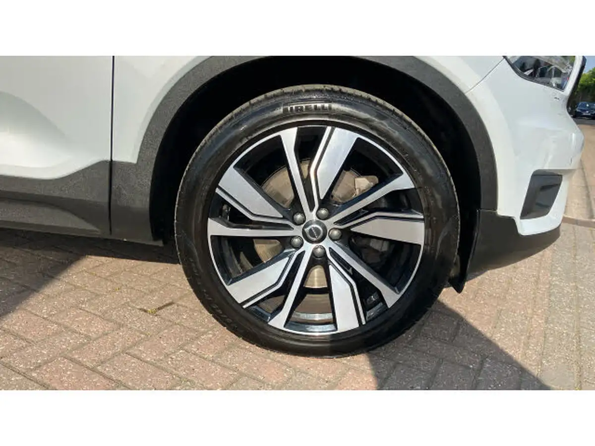 2022-volvo-xc40-15-t5-r-design-pro-big-25