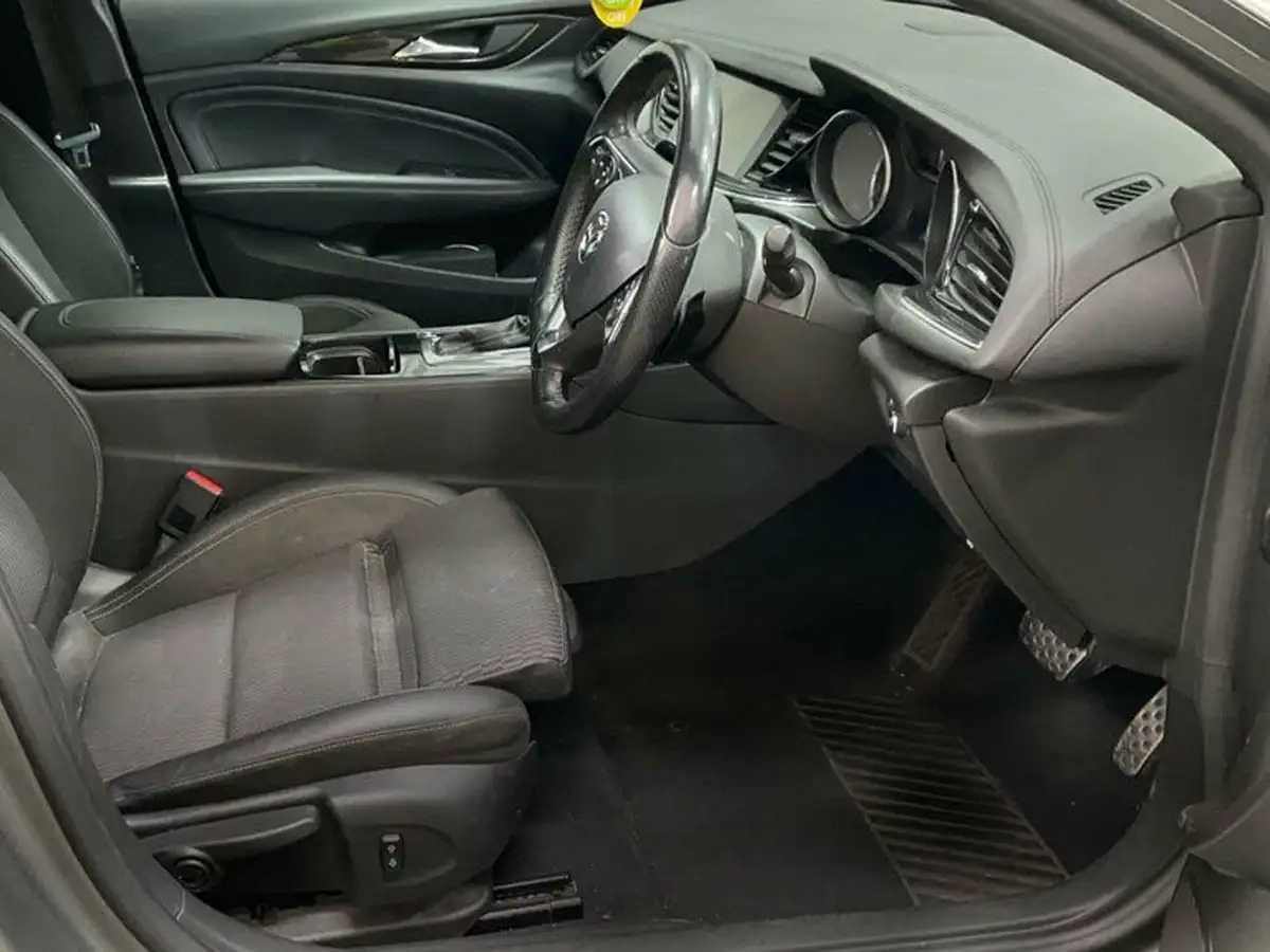 2018-vauxhall-insignia-grand-sport-20td-sri-vx-line-nav-auto-big-4