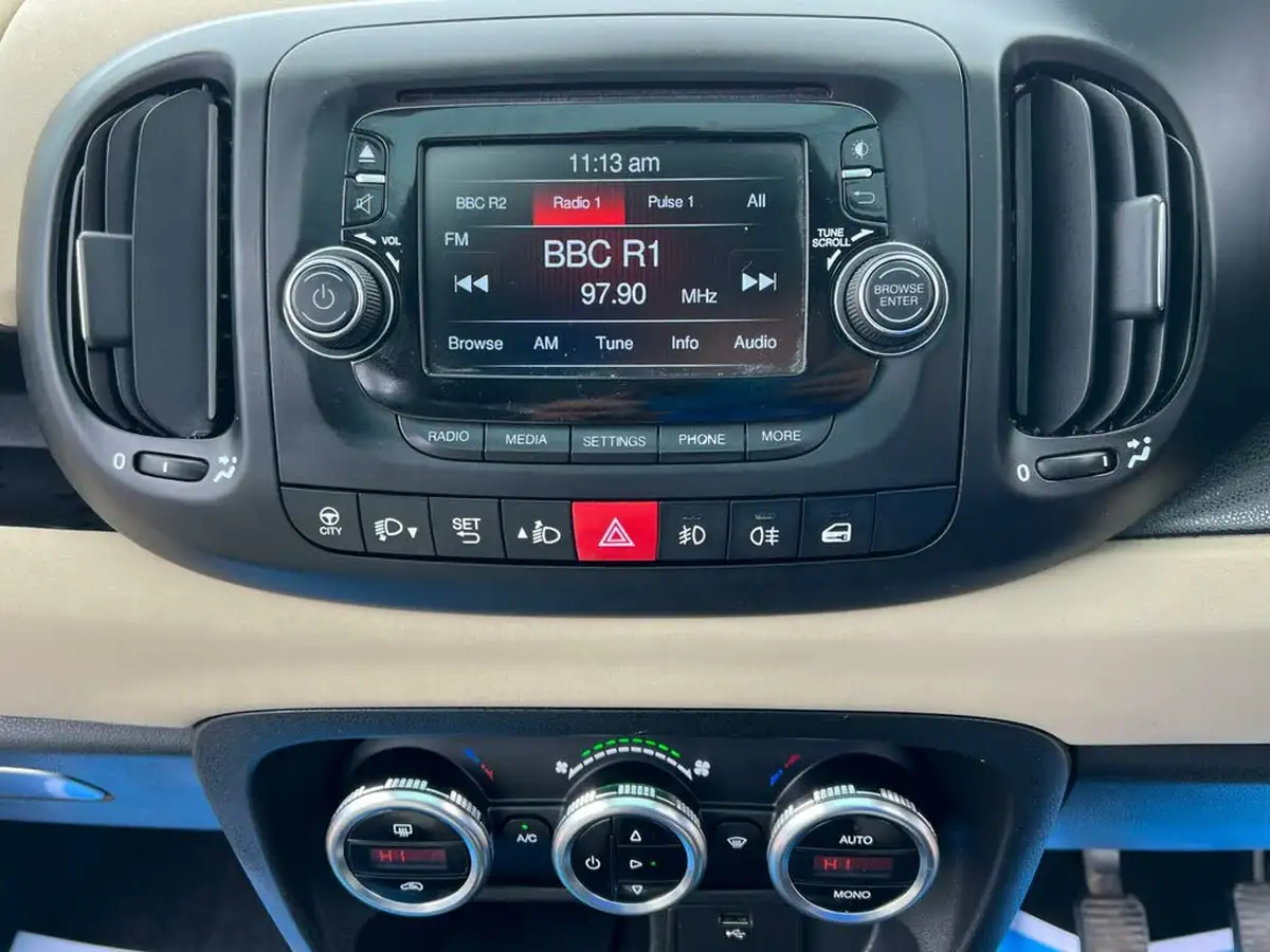 2013-fiat-500l-14-easy-big-20