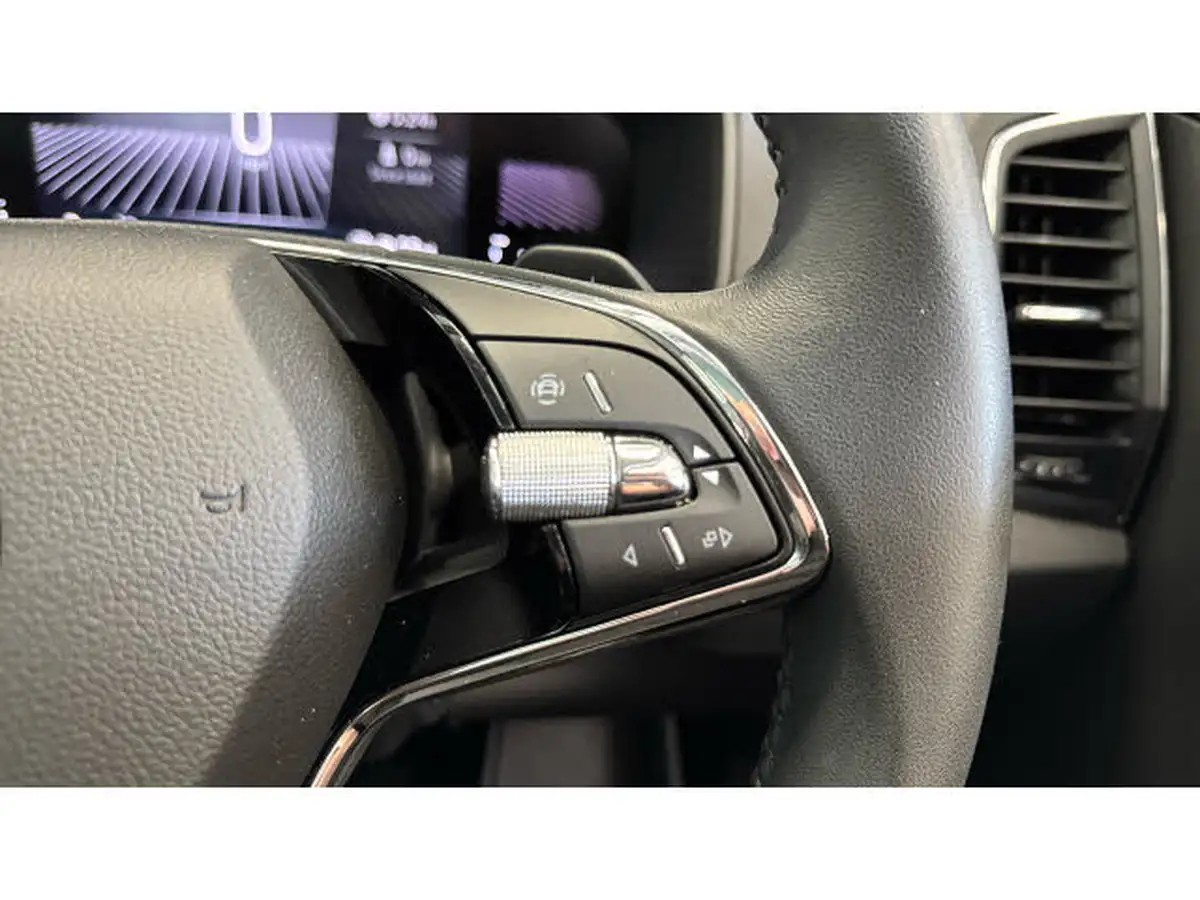2023-skoda-karoq-15-tsi-se-l-dsg-big-28
