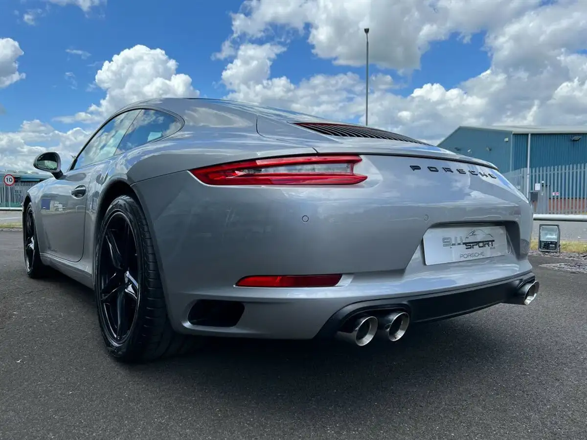 2016-porsche-911-30-carrera-coupe-pdk-big-7