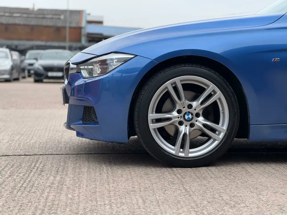 2018-bmw-3-series-20td-320d-m-sport-touring-5d-auto-big-9
