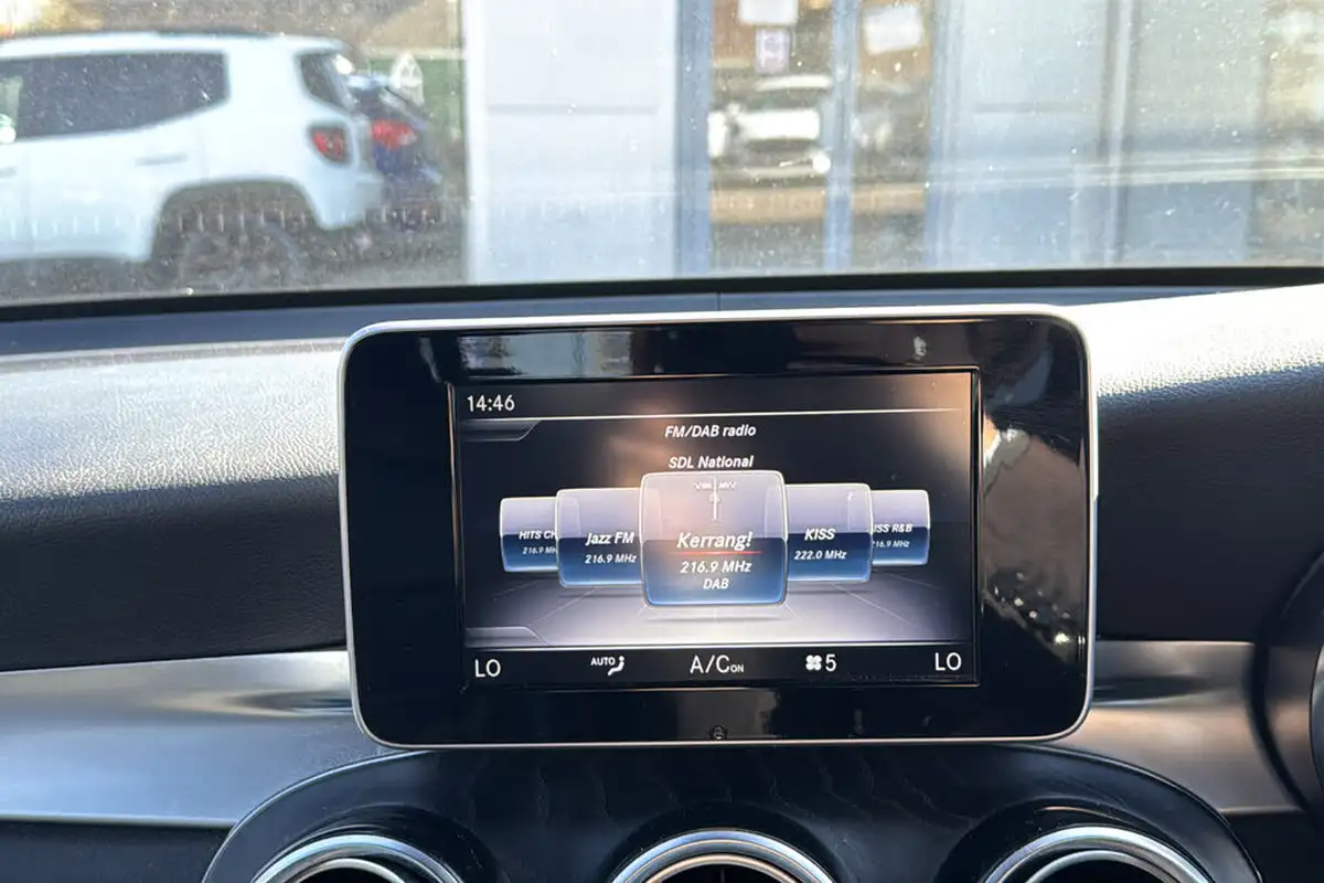2019-mercedes-benz-glc-class-20-glc250-amg-night-edition-ss-big-19