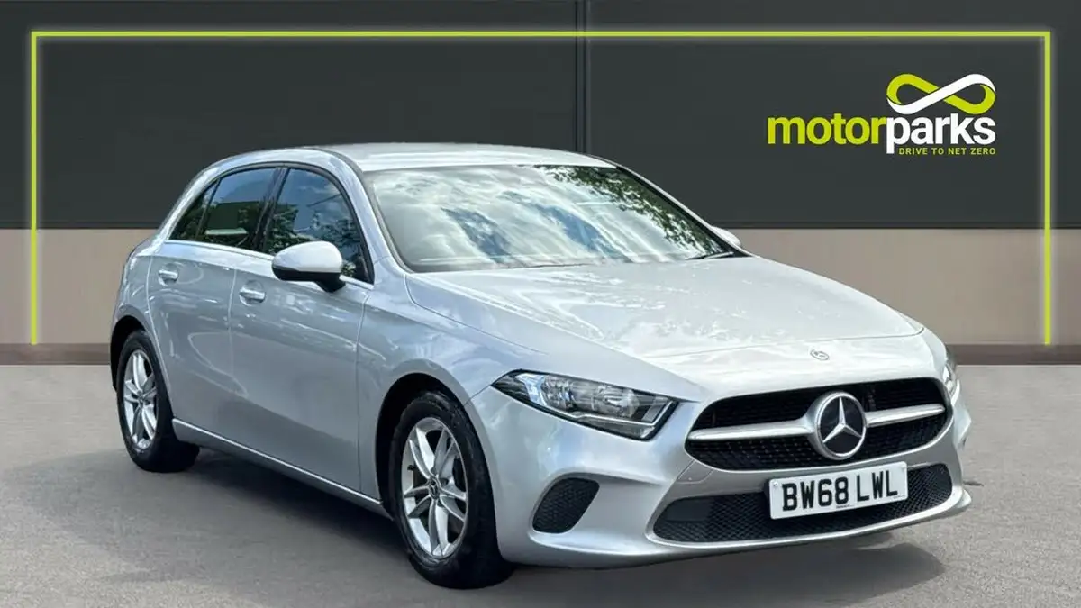 2018-mercedes-benz-a-class-15d-a180d-se-116ps-ss-7g-dct-big-0