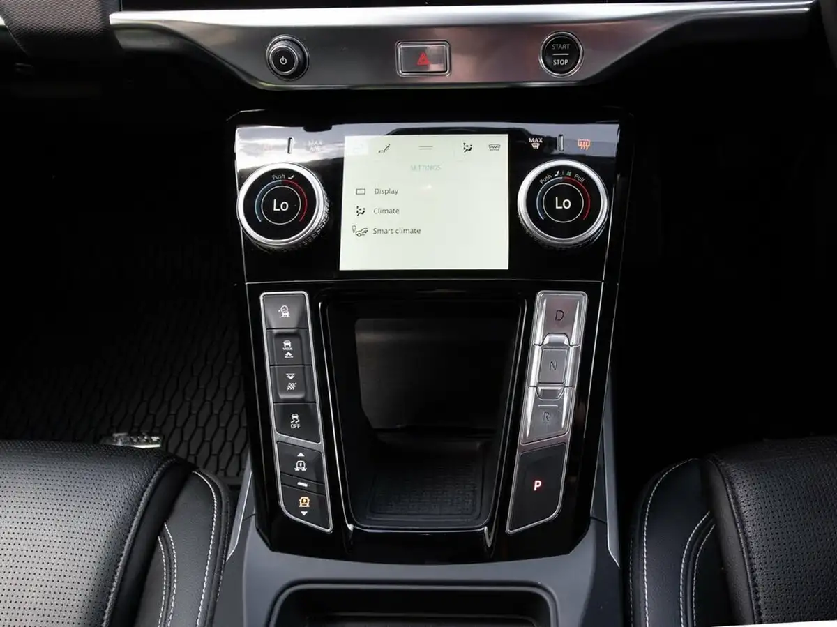 2019-jaguar-i-pace-ev400-se-big-31