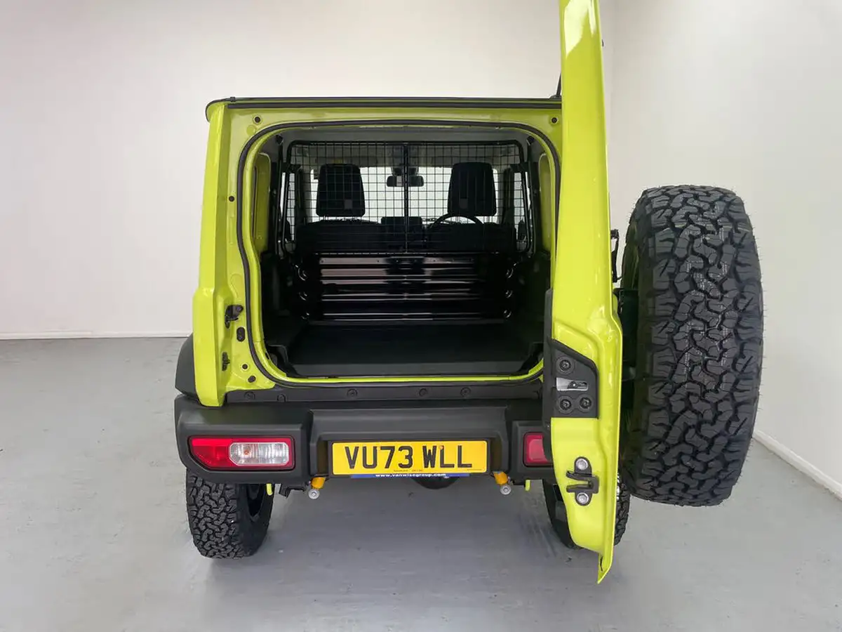 2023-suzuki-jimny-15-light-commercial-allgrip-big-16