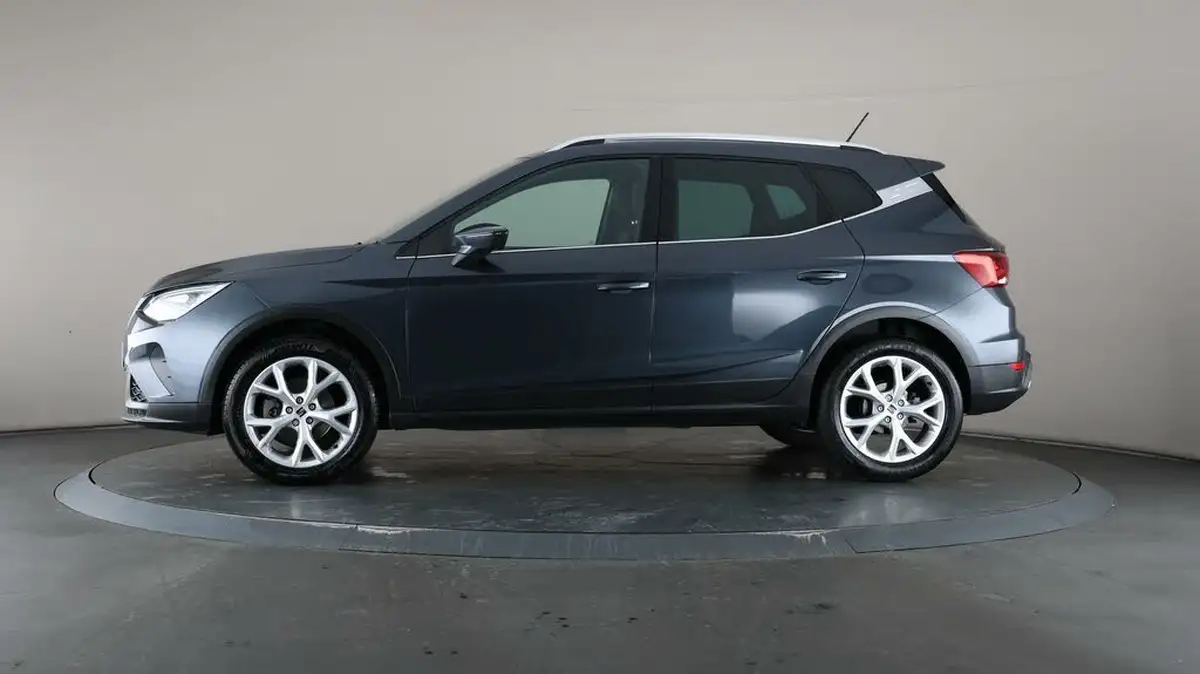 2022-seat-arona-10-tsi-fr-dsg-big-38