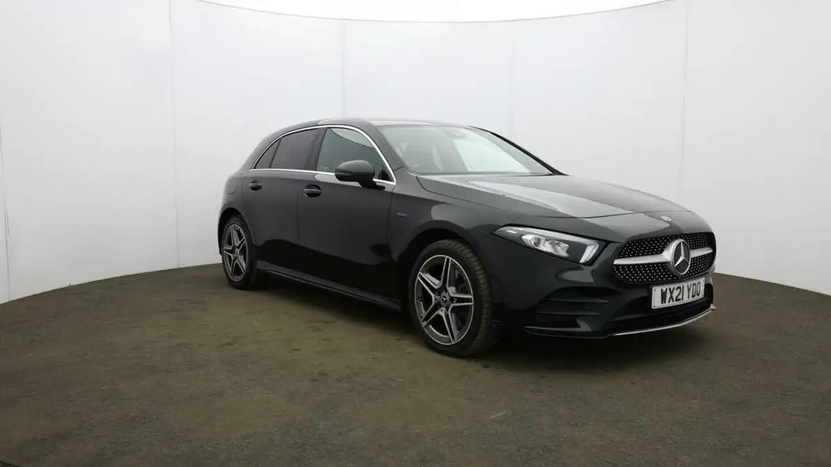 2021-mercedes-benz-a-class-13-a250e-amg-line-hatchback-5d-big-38