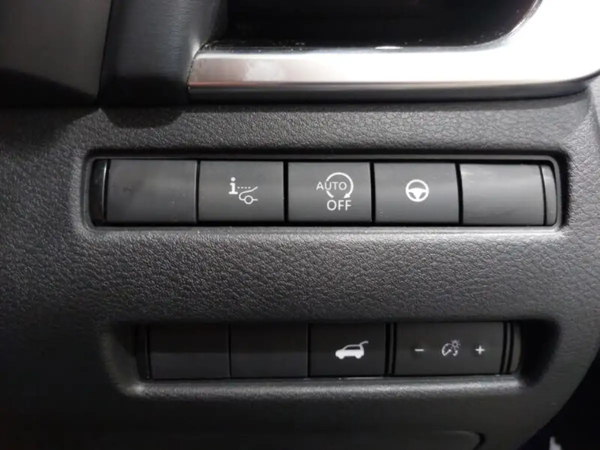 2022-nissan-qashqai-13-dig-t-tekna-158ps-xtronic-big-17