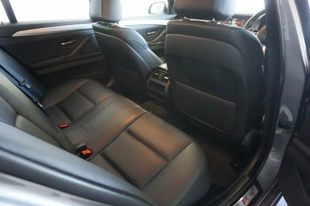 2016-bmw-5-series-30td-530d-m-sport-258bhp-saloon-4d-big-39