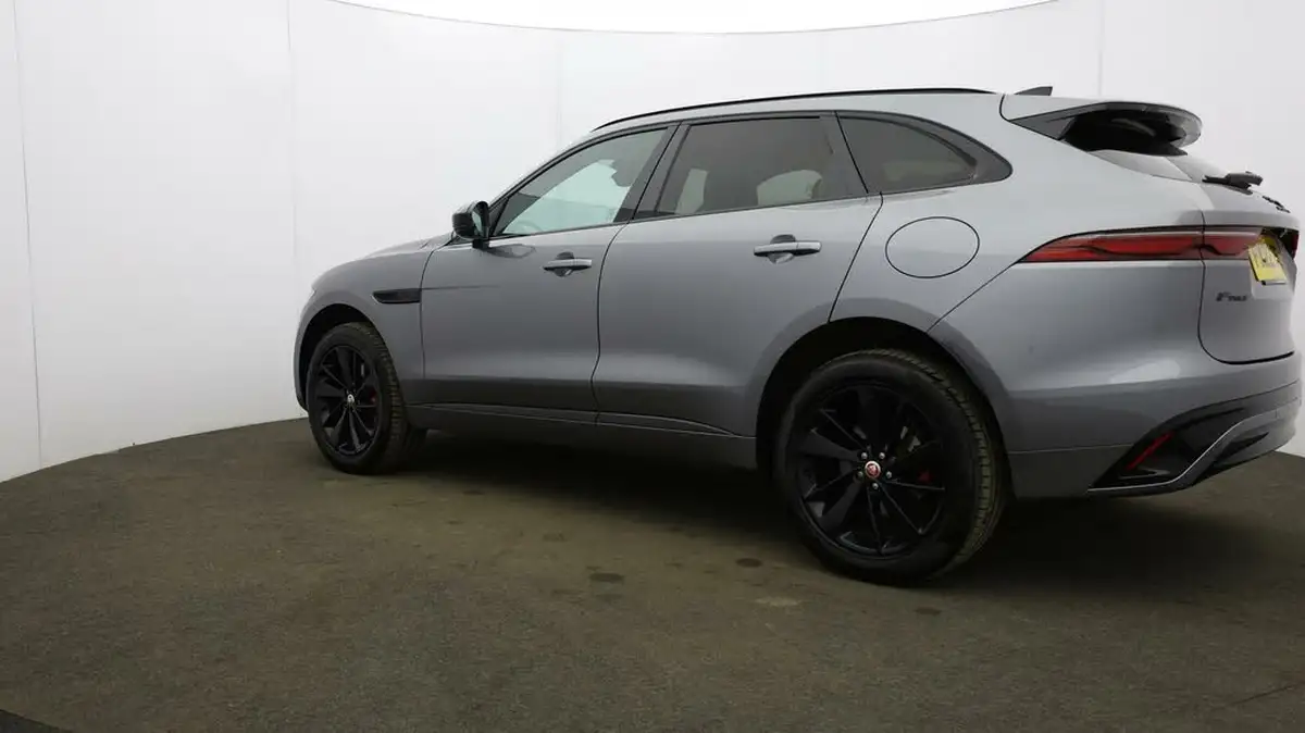 2022-jaguar-f-pace-20-p250-r-dynamic-black-big-65