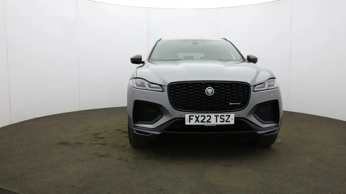 2022-jaguar-f-pace-20-p250-r-dynamic-black-big-41