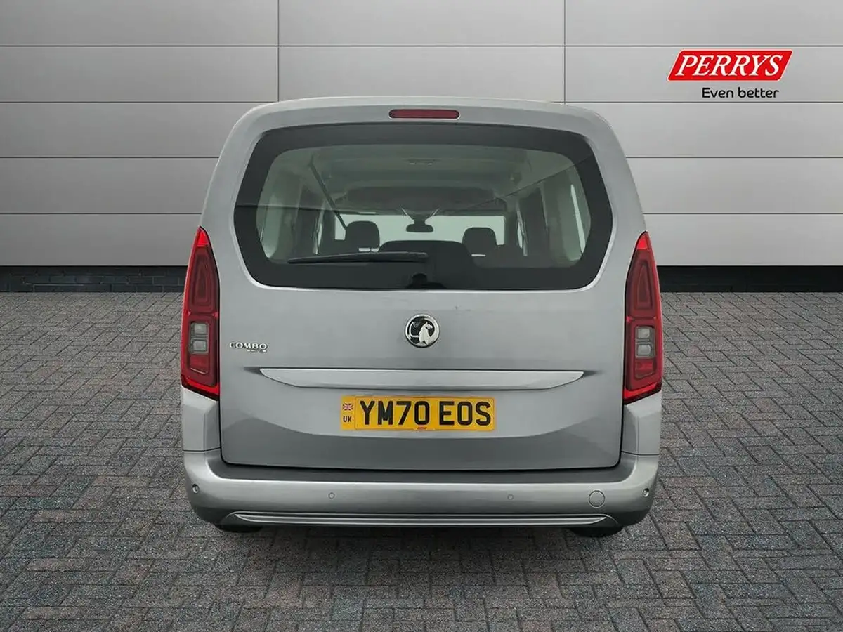2020-vauxhall-combo-life-15-energy-100ps-7st-big-4