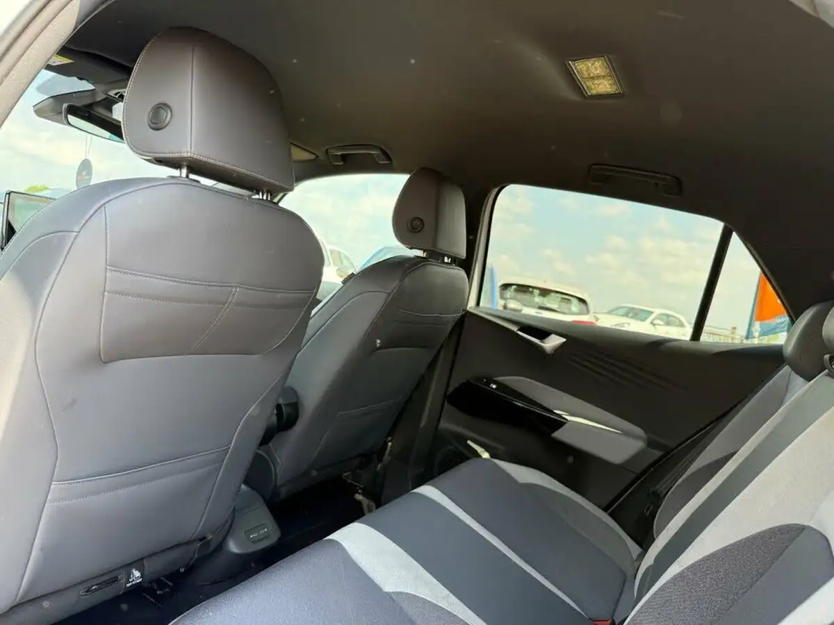 2020-volkswagen-id3-e-business-big-9