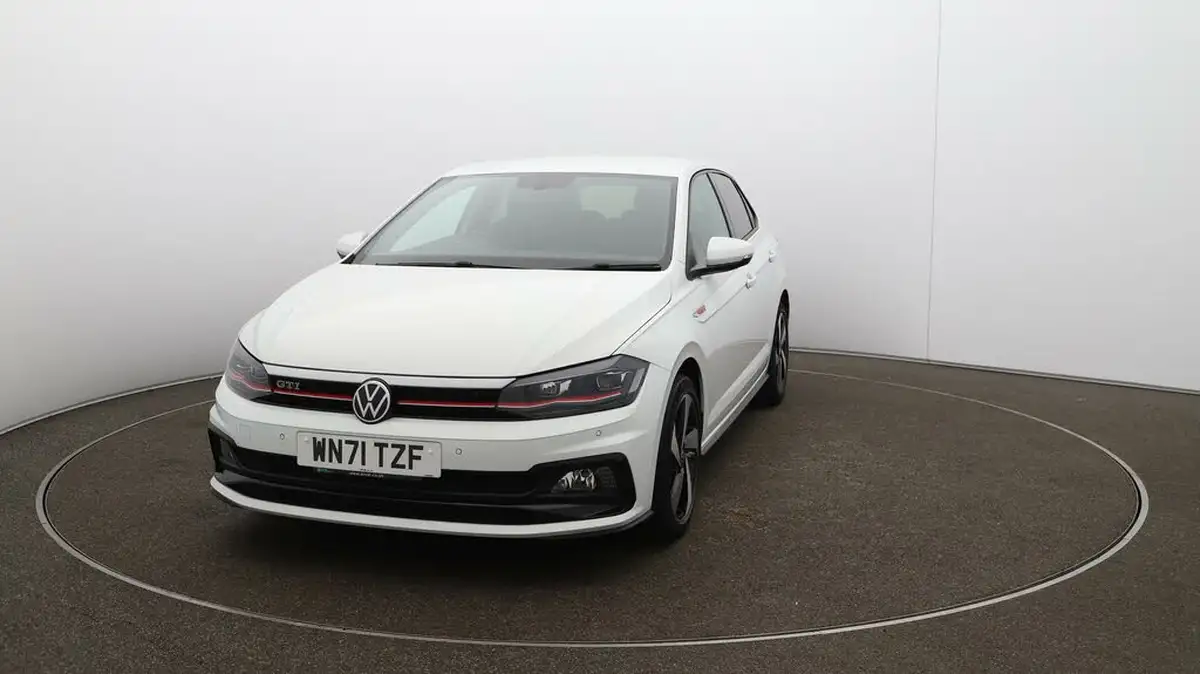 2021-volkswagen-polo-20-tsi-gti-207ps-big-36
