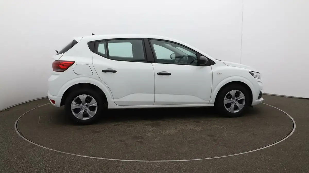 2022-dacia-sandero-10-sce-essential-big-44