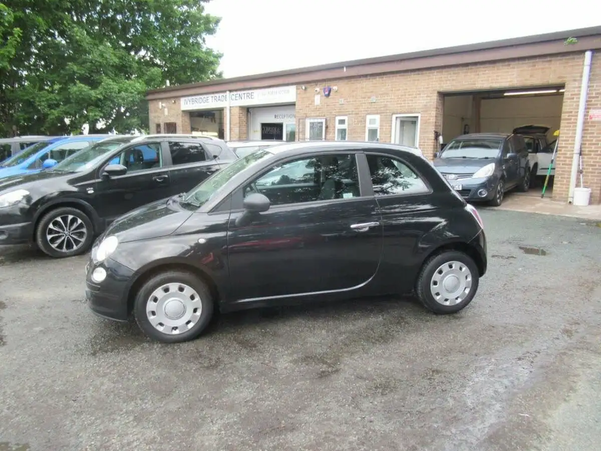 2010-fiat-500-12-pop-big-4