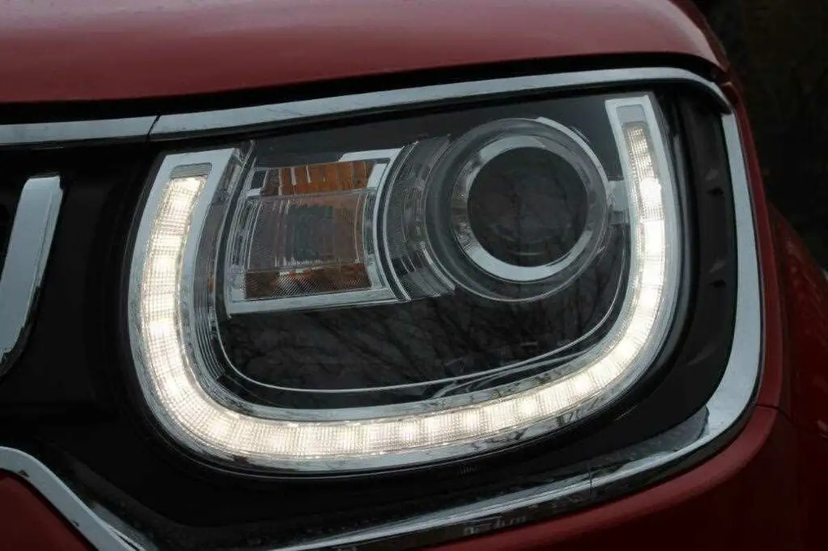 2022-suzuki-ignis-12-dualjet-sz5-big-8
