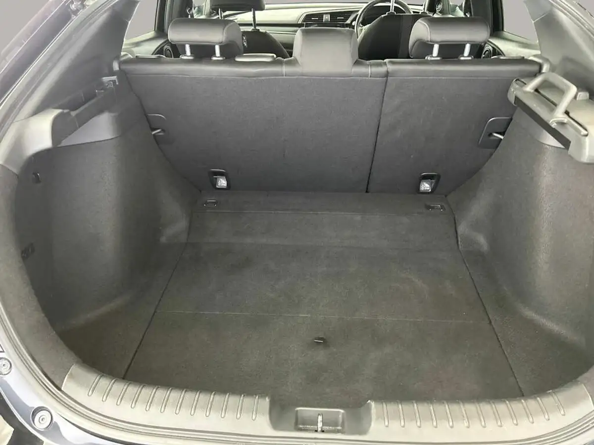 2021-honda-civic-10-vtec-turbo-sr-hatchback-5d-big-18