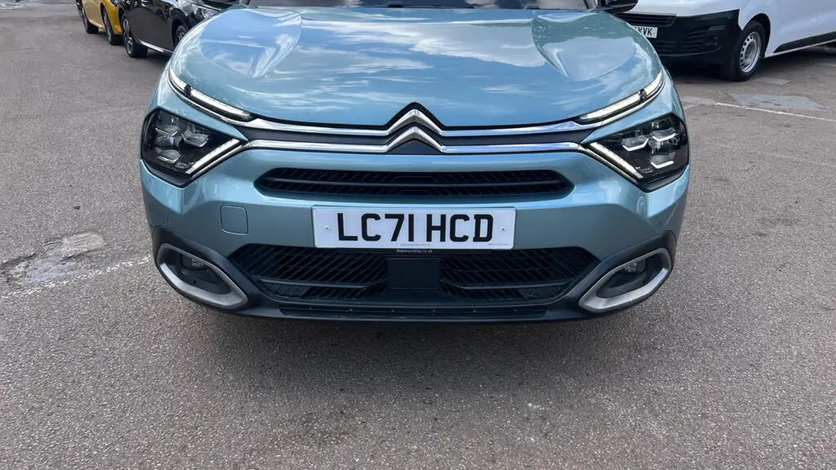 2021-citroen-c4-12-puretech-shine-130ps-big-45
