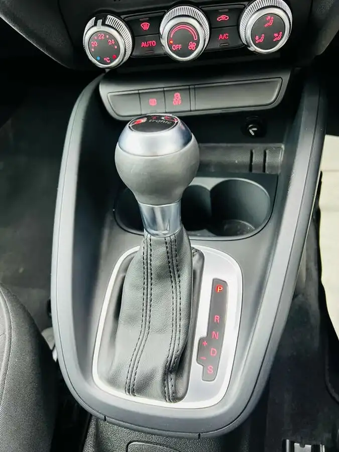 2013-audi-a1-14-122ps-sportback-5d-1390cc-s-tronic-big-12