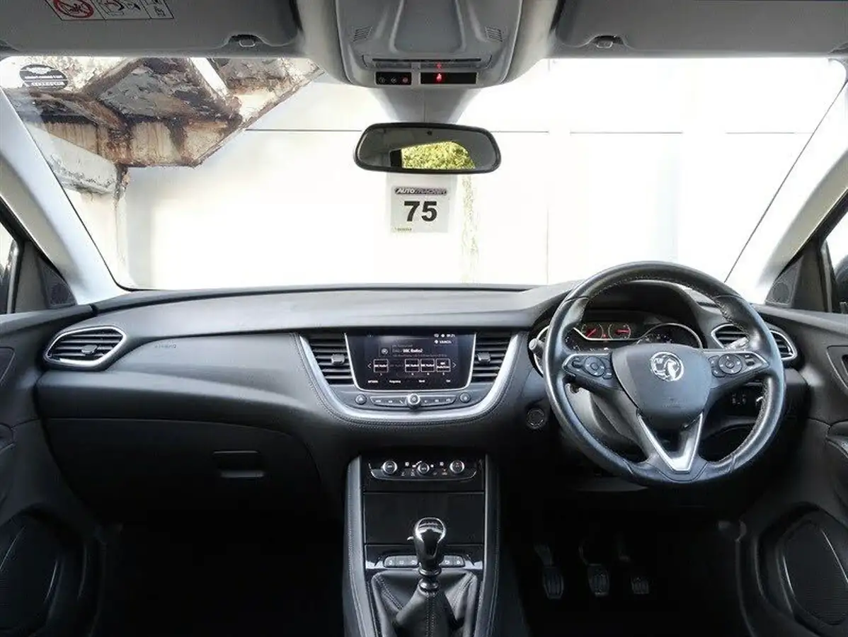 2018-vauxhall-grandland-x-12-sport-nav-130ps-big-13