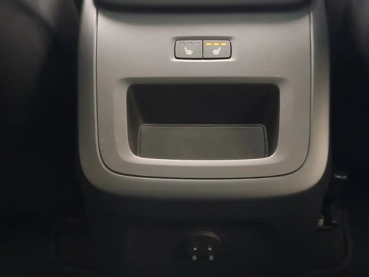 2024-volvo-xc60-20-b5-plus-big-13