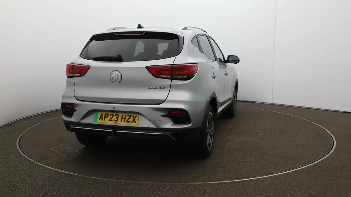2023-mg-zs-suv-e-trophy-ev-176ps-big-57