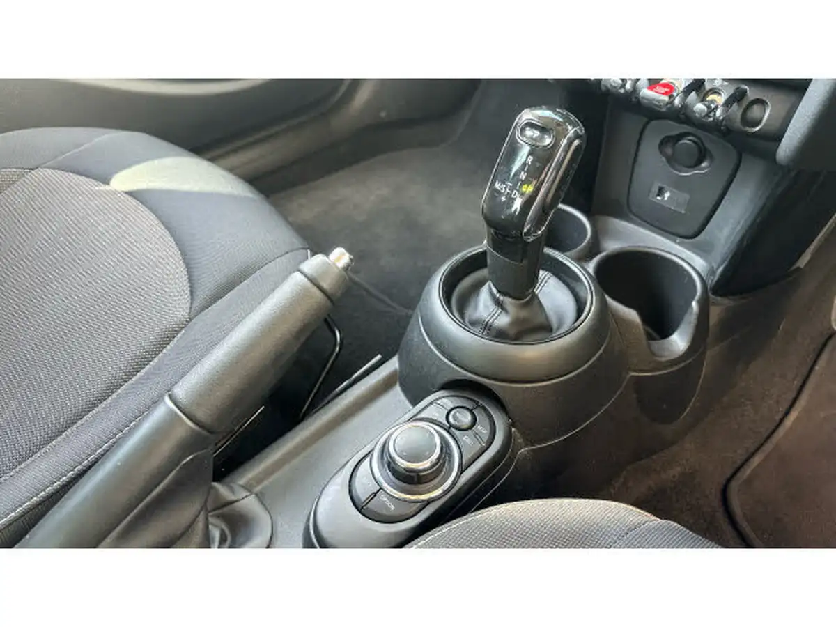 2021-mini-cooper-15-cooper-classic-hatchback-5d-auto-big-9
