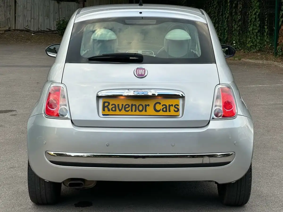 2011-fiat-500-12-lounge-big-24