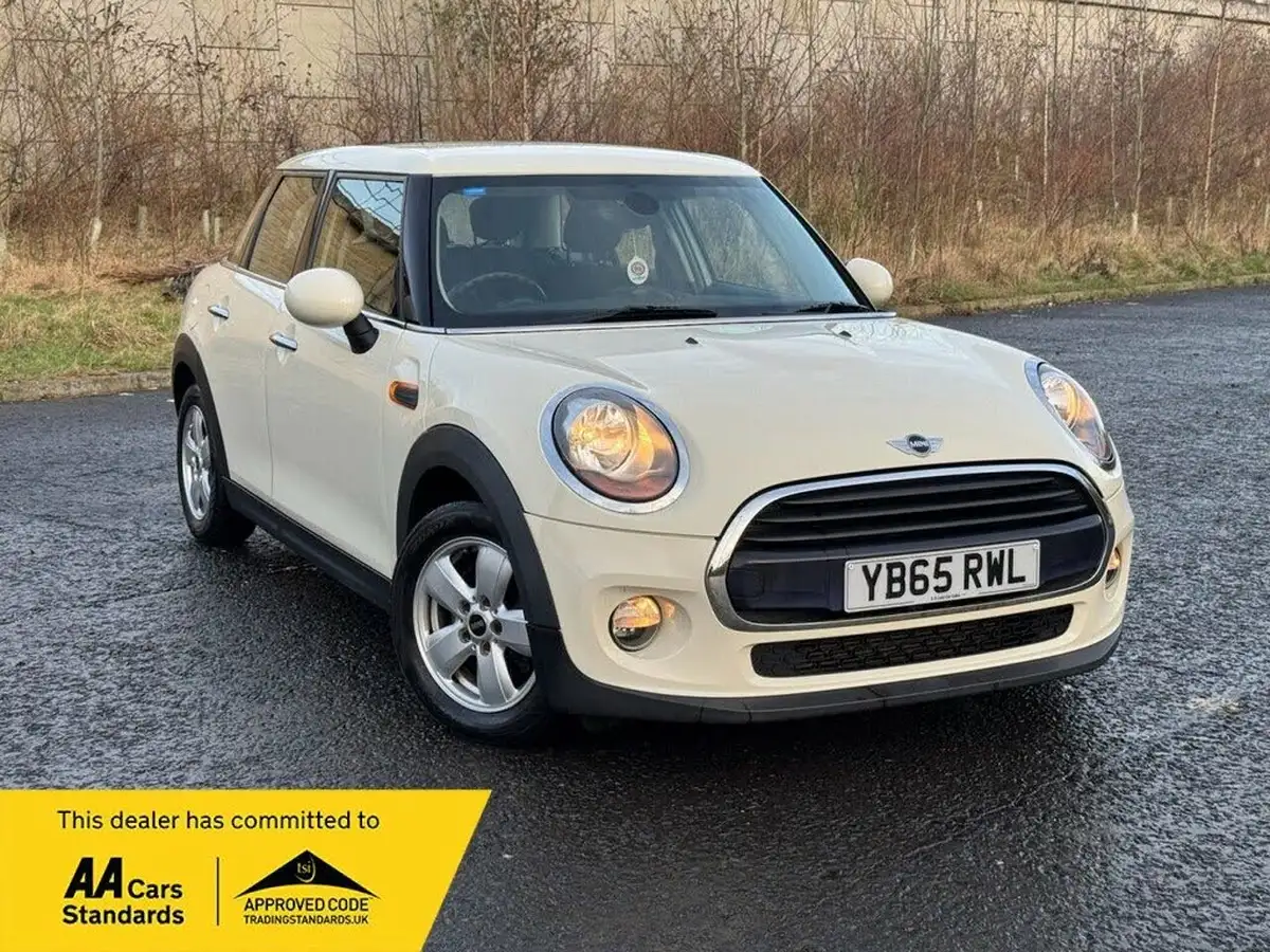 2015-mini-cooper-15-cooper-5d-big-0