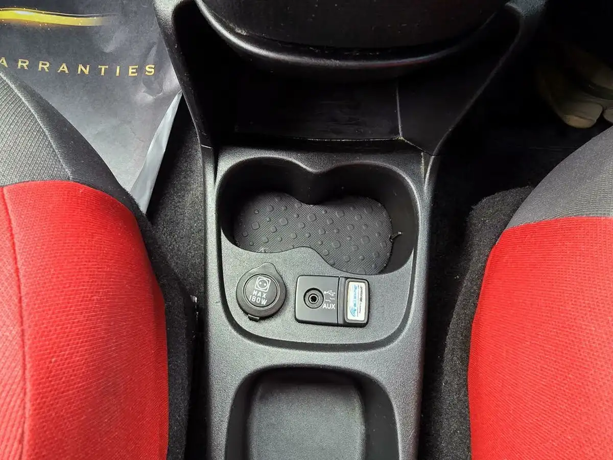 2014-fiat-panda-12-easy-big-30