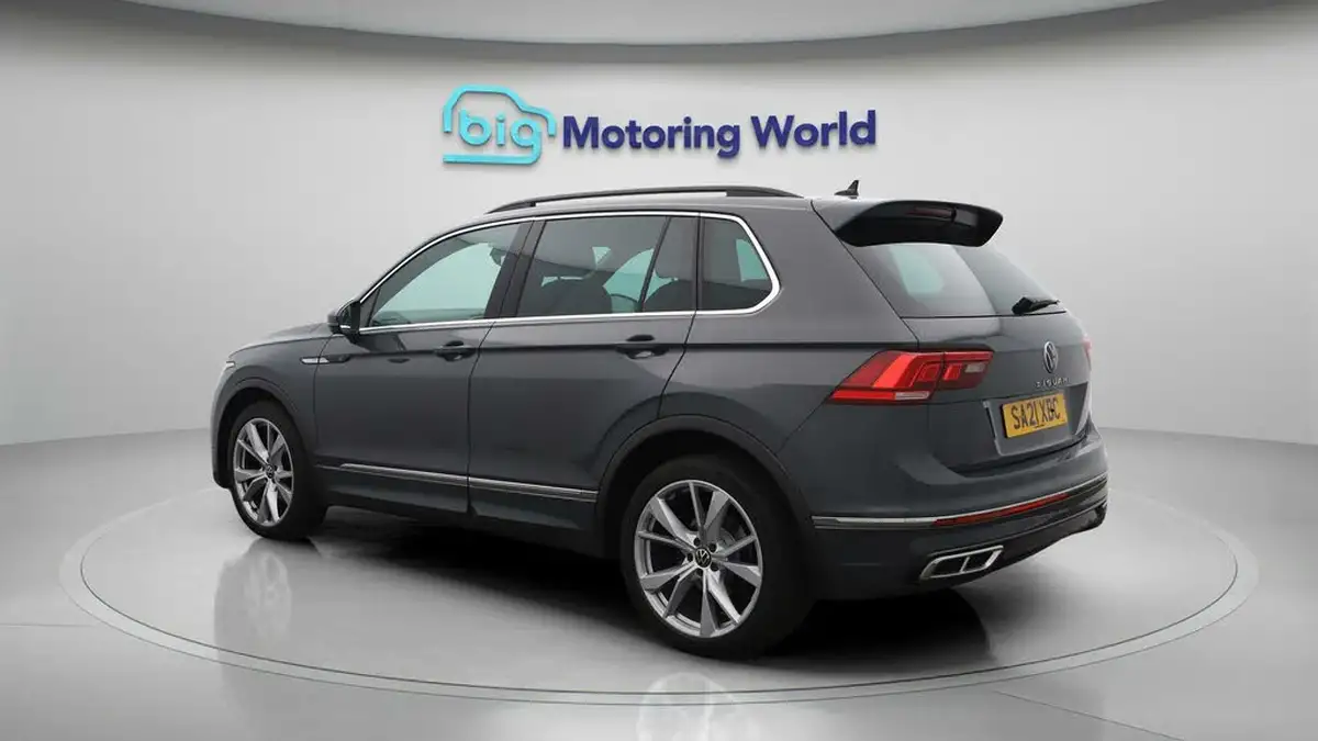 2021-volkswagen-tiguan-15-tsi-r-line-big-5