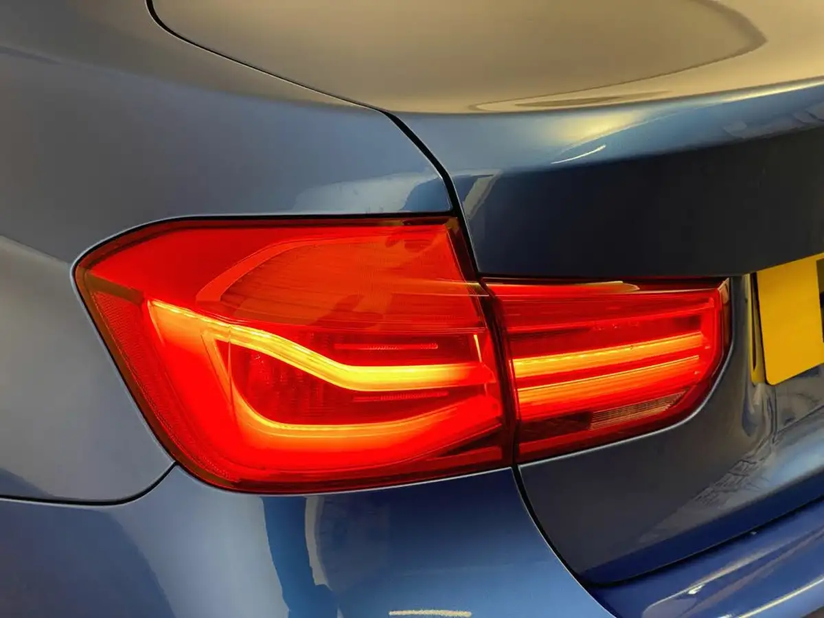 2018-bmw-3-series-20-320i-m-sport-saloon-4d-auto-big-36
