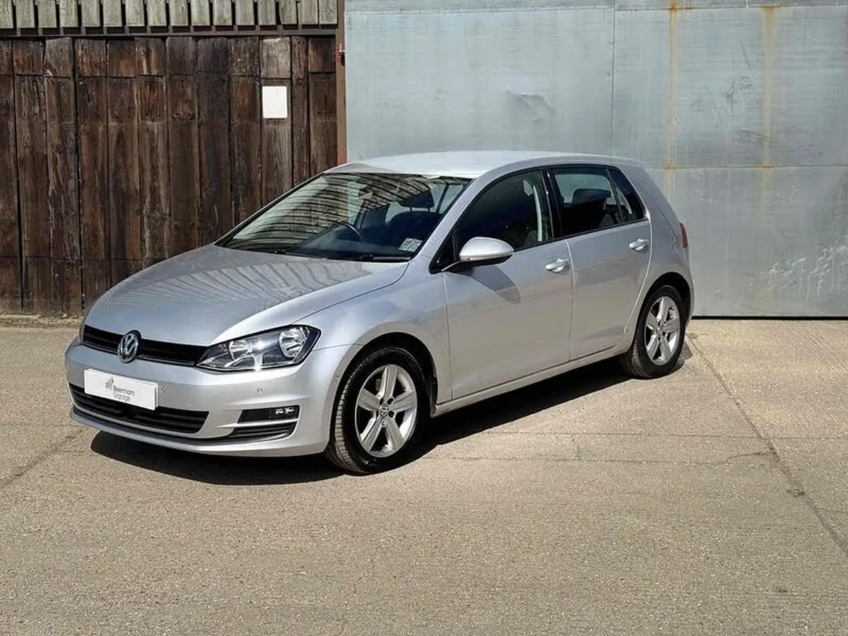 2014-volkswagen-golf-14-match-5d-dsg-big-2