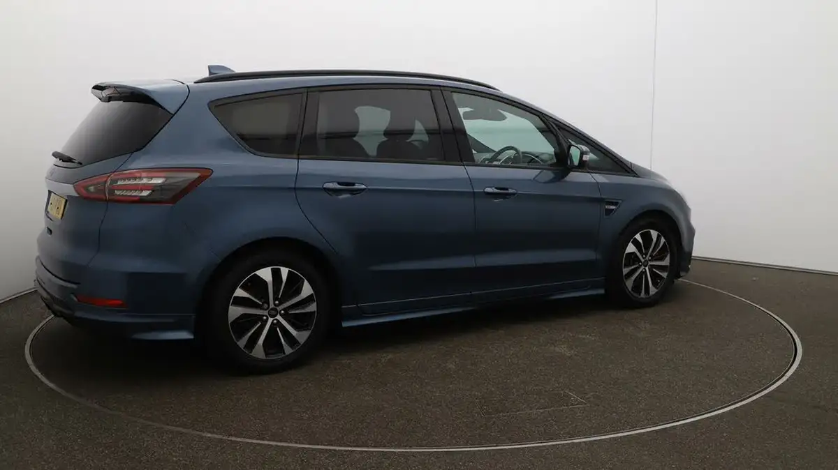2021-ford-s-max-20-st-line-big-54