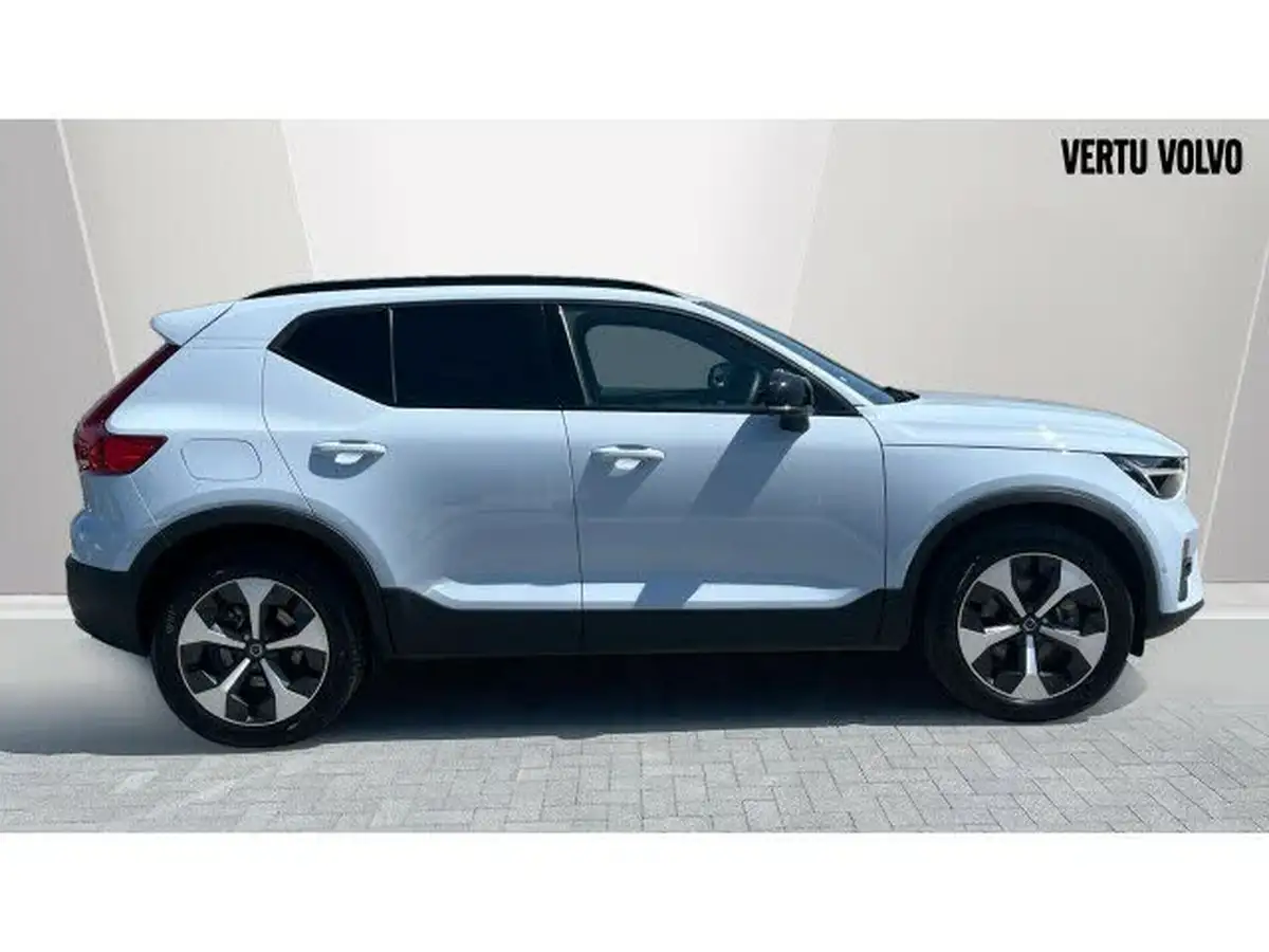 2024-volvo-xc40-20-b4-plus-big-2