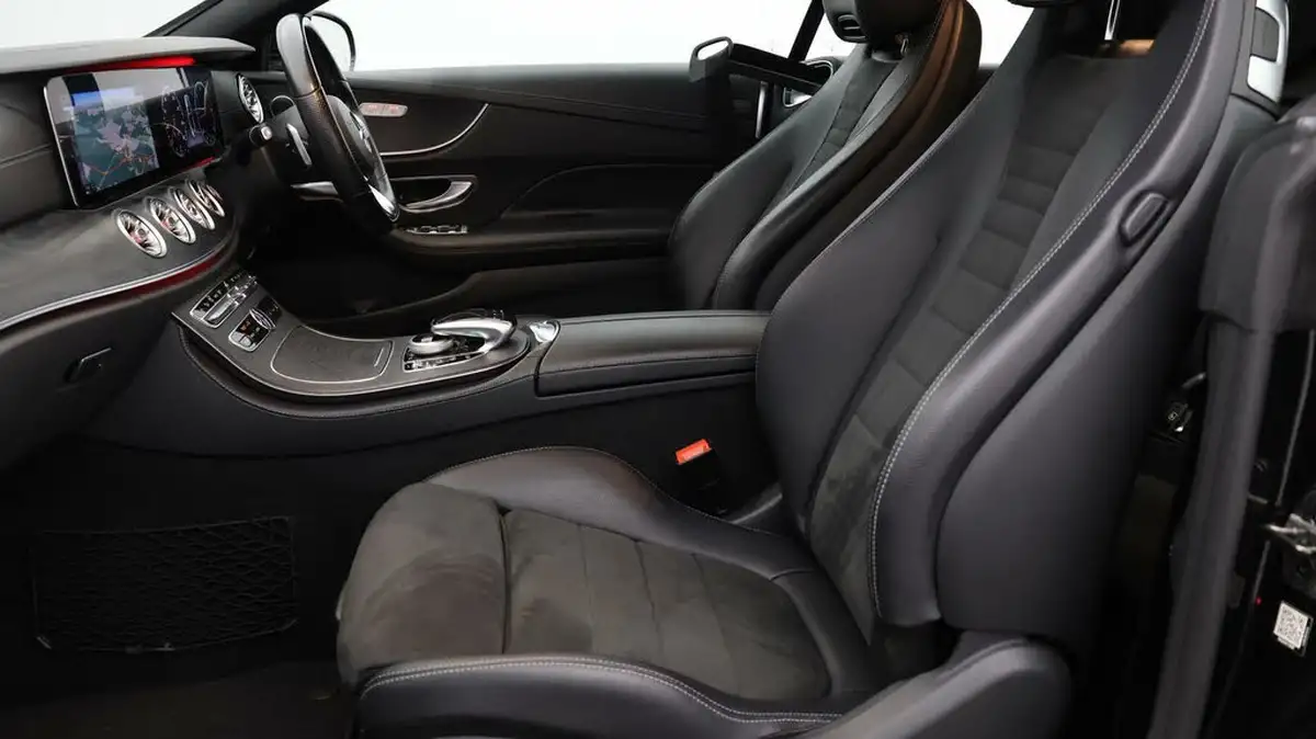 2019-mercedes-benz-e-class-20d-e220d-amg-line-cabriolet-2d-plus-big-13