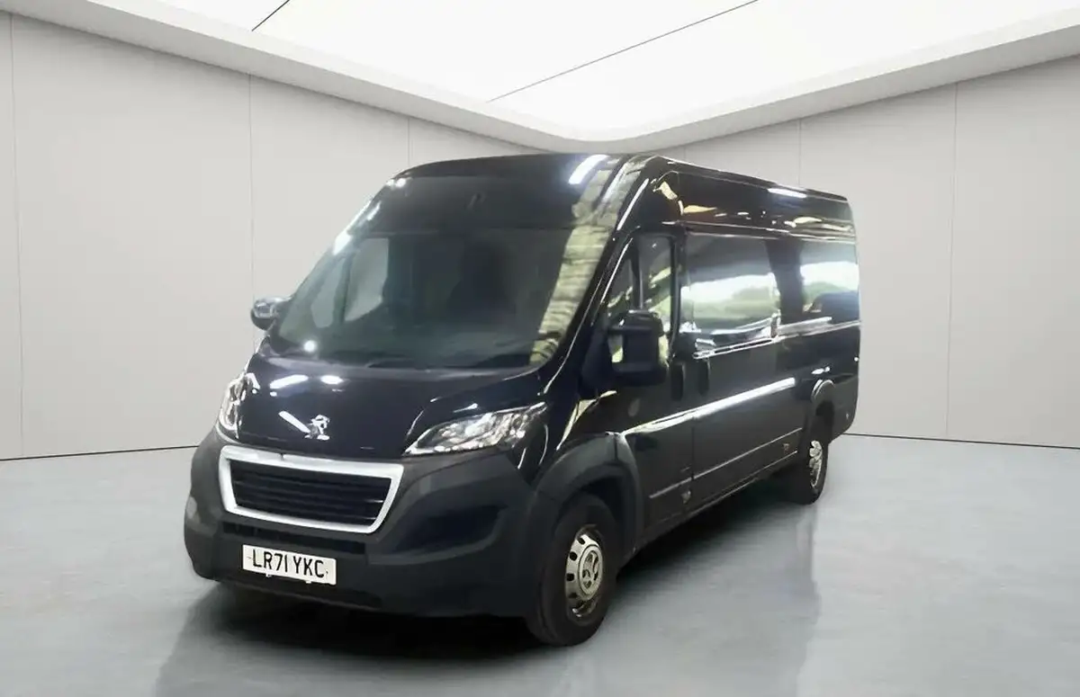 2021-peugeot-boxer-22-bluehdi-professional-435-l4-h2-140bhpeu6dt-big-8