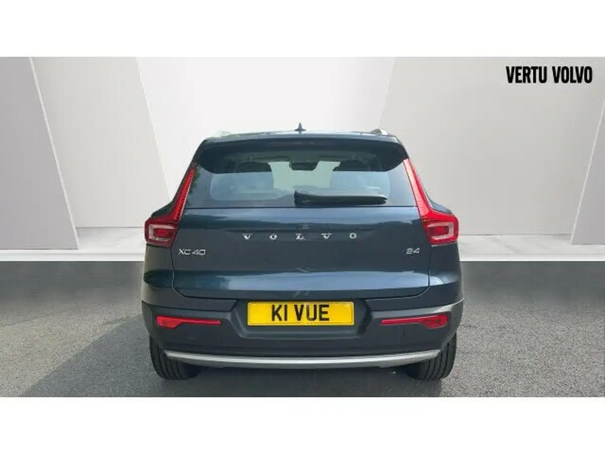 2021-volvo-xc40-20-b4-inscription-pro-194bhp-auto-big-12