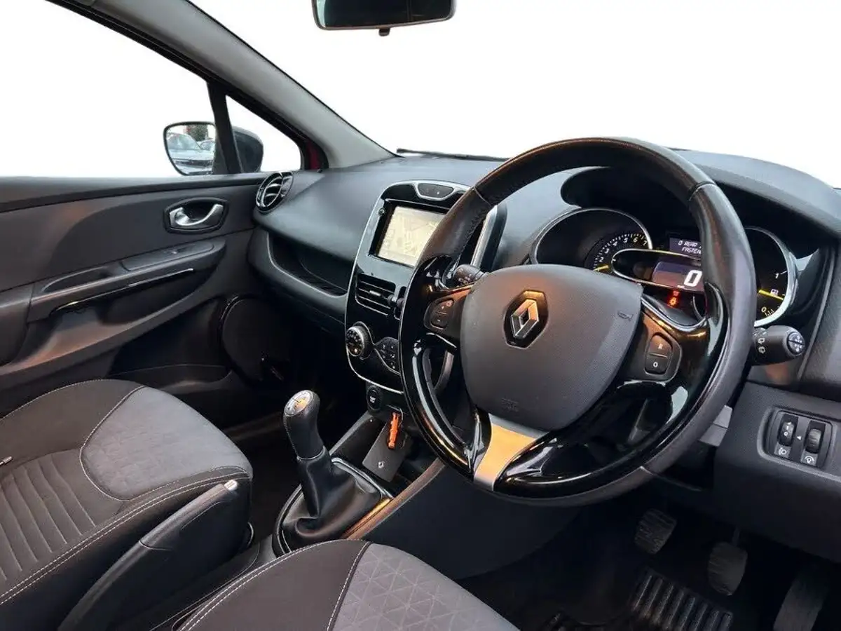 2015-renault-clio-09-tce-dynamique-s-nav-big-5